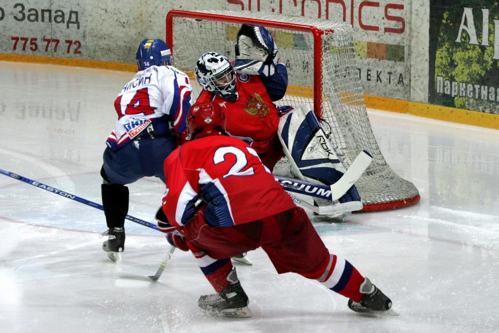 ������ - ��. ������ U18. ����� 2006-07. ���������� 108 �� 124. ���� images/IZ3F1348.jpg