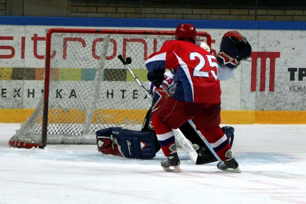 ������ - ��. ������ U18. ����� 2006-07. ���������� 120 �� 124. ���� images/IZ3F1520.jpg